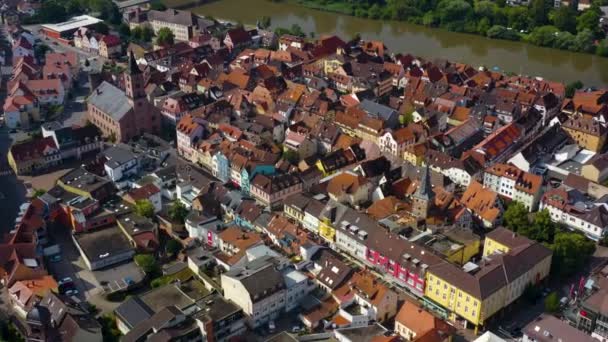 Vista Aérea Cidade Eberbach Alemanha Uma Manhã Ensolarada Primavera — Vídeo de Stock