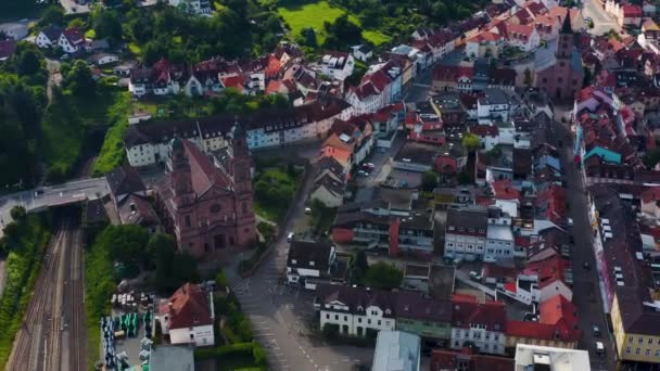 Veduta Aerea Della Città Eberbach Germania Primavera Mattina Presto Soleggiata — Video Stock