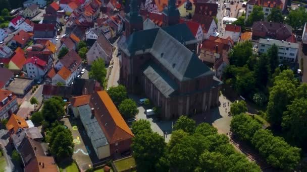 Luftaufnahme Der Stadt Walldürn Deutschland Einem Sonnigen Frühlingstag — Stockvideo