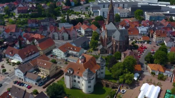 Vista Aérea Del Pueblo Hardheim Alemania Día Soleado Primavera — Vídeo de stock