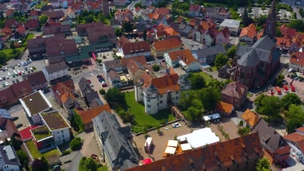 Vista Aérea Del Pueblo Hardheim Alemania Día Soleado Primavera — Vídeo de stock