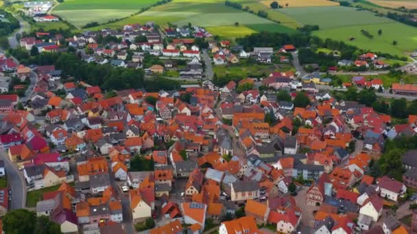 Повітряний Вид Село Куельсхайм Німеччині Весняного Хмарного Дня — стокове відео
