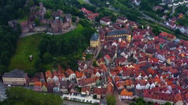 Almanya 'nın Wertheim am Main kentinin hava görüntüsü. 
