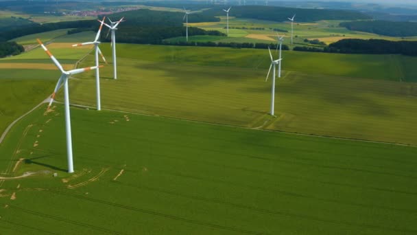 Вид Воздуха Ветряные Турбины Вокруг Нойбрунна Германии — стоковое видео