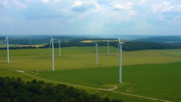 Almanya Neubrunn Etrafındaki Rüzgar Türbinlerinin Hava Görüntüsü — Stok video