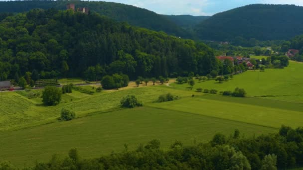 Luftaufnahme Des Dorfes Und Der Burg Gamburg Deutschland Einem Späten — Stockvideo