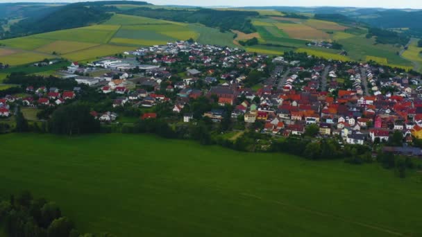 Luchtfoto Van Het Dorp Werbach Duitsland Een Late Namiddag Het — Stockvideo