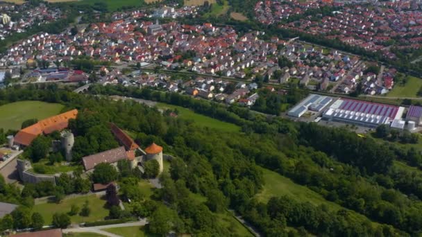 Luchtfoto Van Het Dorp Igersheim Het Kasteel Burg Neuhaus Duitsland — Stockvideo