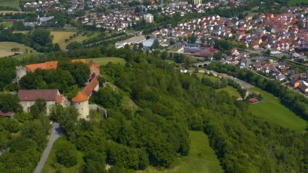 Vista Aérea Del Pueblo Igersheim Castillo Burg Neuhaus Alemania — Vídeos de Stock