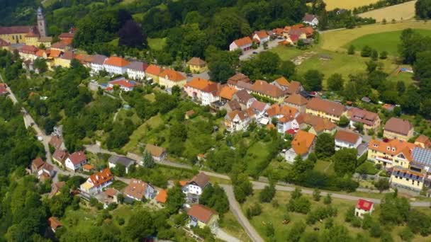 Letecký Pohled Obec Palác Schloss Bartenstein Německu Jaře Slunečný Den — Stock video