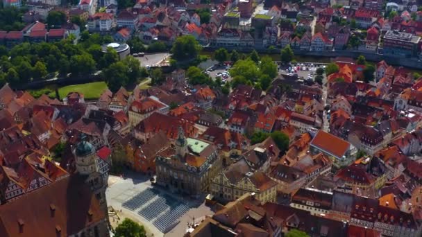 Vista Aérea Ciudad Schwaebisch Hall Alemania Día Soleado — Vídeos de Stock