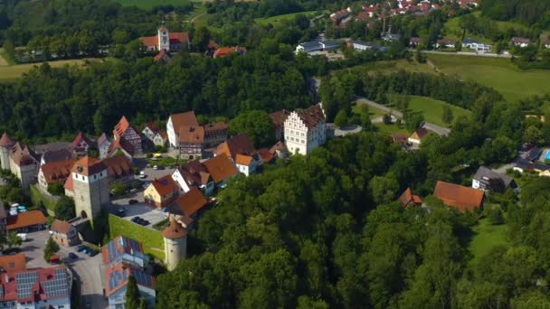 Widok Lotu Ptaka Wieś Zamek Vellberg Niemczech Słoneczny Dzień Wiosną — Wideo stockowe