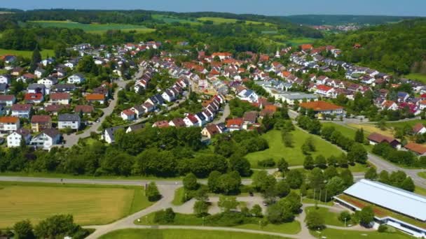 Luchtfoto Van Grafenau Duitsland Camera Pannen Direct Langs Stad Met — Stockvideo