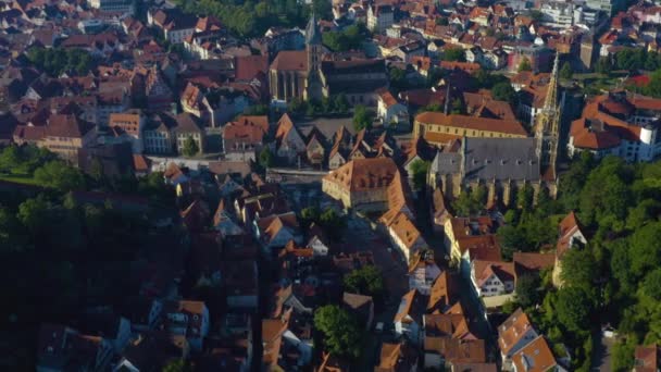 Luftaufnahme Der Esslinger Altstadt Einem Sonnigen Frühlingsmorgen — Stockvideo