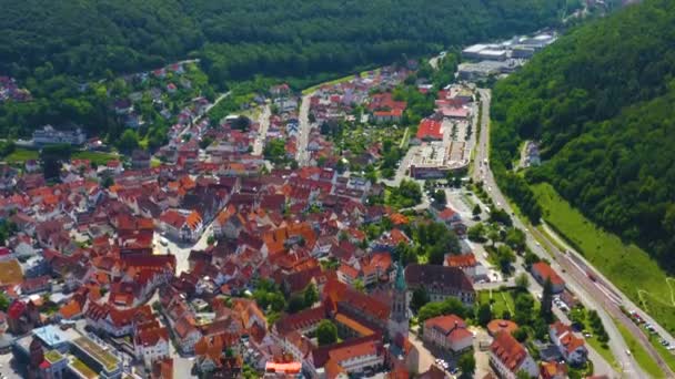 Widok Lotu Ptaka Starą Część Miasta Bad Urach Niemczech Słoneczny — Wideo stockowe