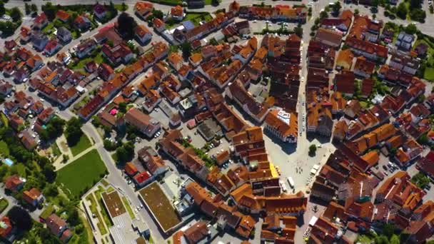 Vista Aérea Parte Antigua Ciudad Bad Urach Alemania Día Soleado — Vídeos de Stock