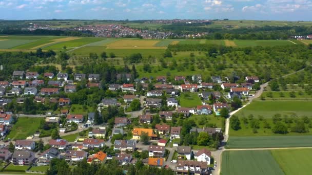 Luchtfoto Van Neckartailfingen Duitsland Camera Pannen Links Langs Velden Naar — Stockvideo