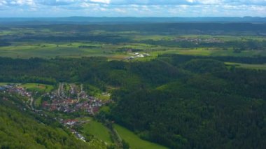 Almanya 'daki Wasserschloss (su kalesi) havadan görüntüsü