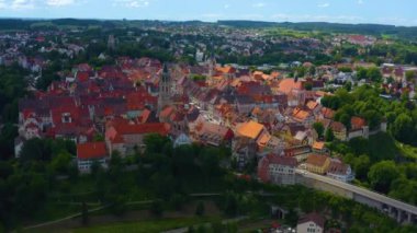 Almanya 'daki Rottweil şehrinin eski bölümünün havadan görüntüsü. 