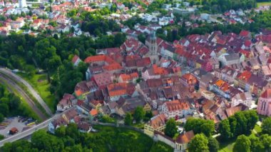 Almanya 'daki Rottweil şehrinin eski bölümünün havadan görüntüsü. 