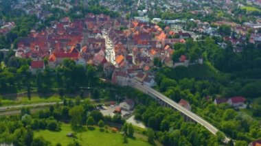 Almanya 'daki Rottweil şehrinin eski bölümünün havadan görüntüsü. 