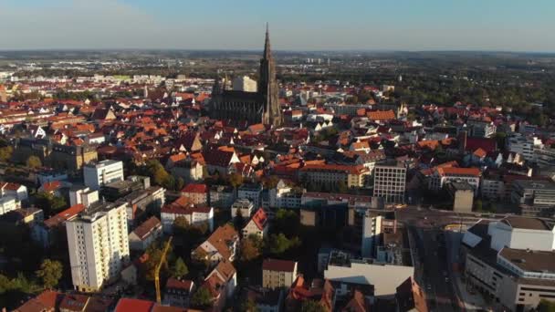 Vista Aérea Cidade Ulm Alemanha Numa Tarde Ensolarada Verão Aproxime — Vídeo de Stock