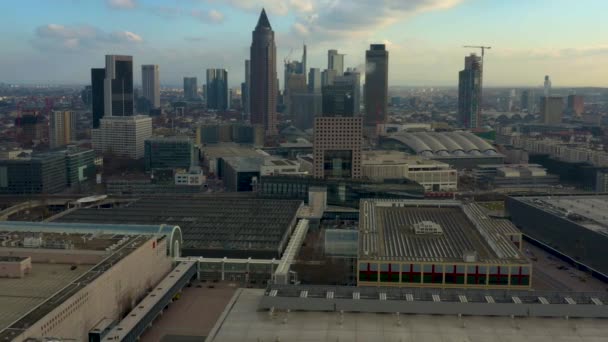 Flygfoto Över Frankfurt Centrum Och Messe Solig Tidig Morgon Hösten — Stockvideo