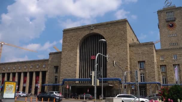 Stary Główny Dworzec Kolejowy Stuttgarcie Słoneczny Dzień Lecie Niskim Natężeniu — Wideo stockowe