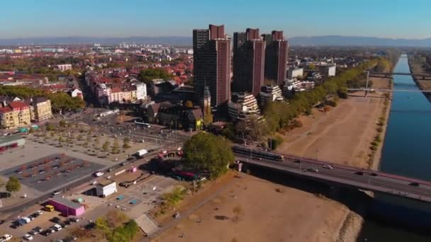 Sonbaharda Güneşli Bir Günde Almanya Nın Mannheim Kentinin Havadan Görünüşü — Stok video