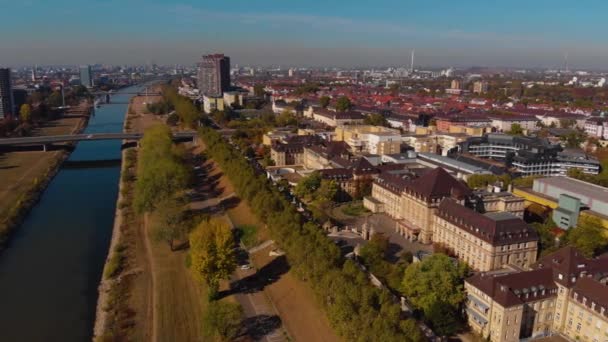 Sonbaharda Güneşli Bir Günde Almanya Nın Mannheim Kentinin Havadan Görünüşü — Stok video