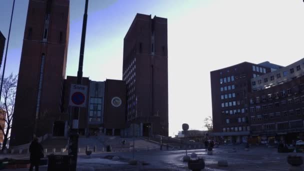 Ayuntamiento Oslo Centro Noruega Día Soleado Finales Invierno — Vídeo de stock