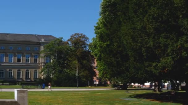 Downtown Karlsruhe Duitsland Een Zonnige Dag Zomer Het Stadsmuseum — Stockvideo