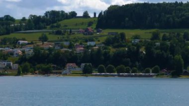 Yazın güneşli bir günde Ren Nehri 'nde Constance, Bodensee' de tekne turu