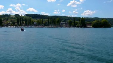 Yazın güneşli bir günde Ren Nehri 'nde Constance, Bodensee' de tekne turu