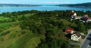 Yazın güneşli bir günde Almanya 'da Bodensee, Konstanz Gölü' nün havadan görünüşü
