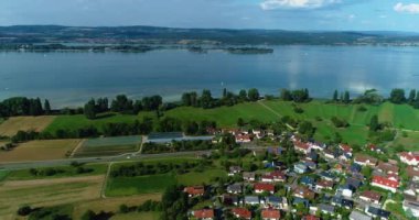 Yazın güneşli bir günde Almanya 'da Bodensee, Konstanz Gölü' nün havadan görünüşü