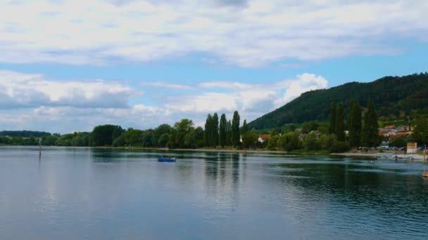 Pan Attraverso Bodensee Accanto Alla Città Stein Rhein — Video Stock