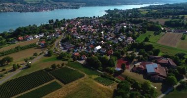 Yazın güneşli bir günde Almanya 'da Bodensee, Konstanz Gölü' nün havadan görünüşü
