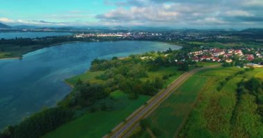 Yazın güneşli bir günde Almanya 'da Bodensee, Konstanz Gölü' nün havadan görünüşü