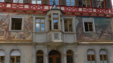 İsviçre 'de Bodensee Gölü' nün yanındaki City Stein am Rhein. Yazın güneşli bir günde eski kasaba..