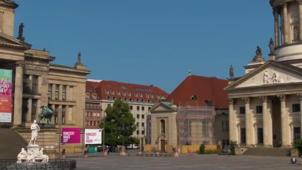 Latanie Ulicach Berlina Słoneczny Dzień Latem Dachu Autobusu Piętrowego — Wideo stockowe