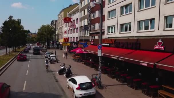 Létají Ulicemi Hamburku Města Německu Top Double Decker Bus Sunny — Stock video