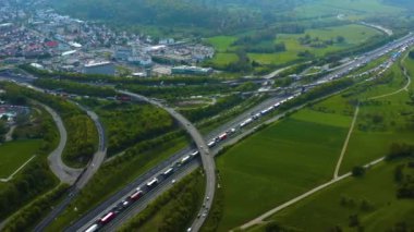 Almanya 'da Leonberg kenti yakınlarındaki Autobahn sınır üçgeninin hava görüntüsü