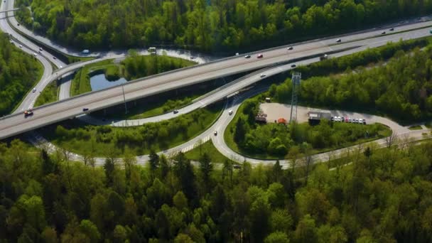 Letecký Snímek Dálniční Křižovatky Kruh Autobahn Schattenring Stuttgart Německo Slunečného — Stock video