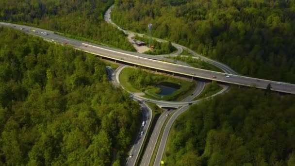 Plano Aéreo Círculo Intercambio Carreteras Autobahn Círculo Schattenring Stuttgart Alemania — Vídeos de Stock