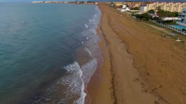 İspanya 'da Denia yakınlarındaki kuzey sahilinin hava görüntüsü.