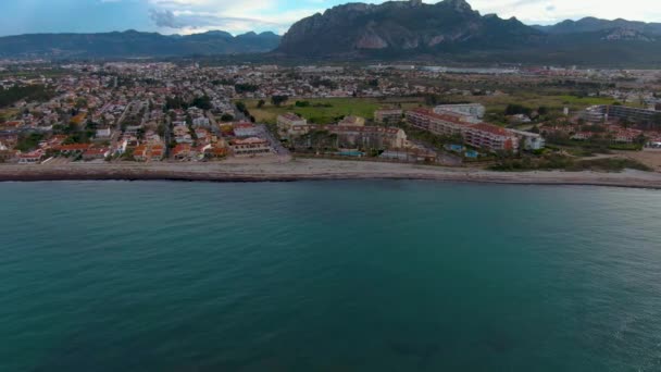 Luchtfoto Van Het Noordelijke Strand Buurt Van Denia Spanje Een — Stockvideo