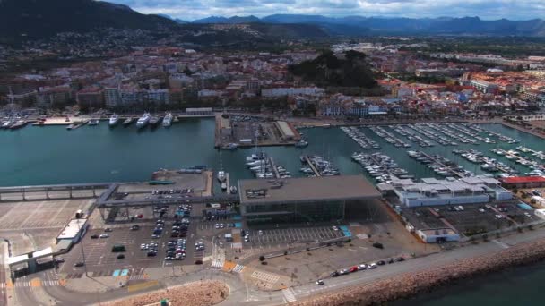 Vista Aérea Cidade Denia Espanha Uma Manhã Ensolarada Primavera — Vídeo de Stock