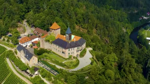 Αεροφωτογραφία Του Κάστρου Παλάτι Schloss Eberstein Στη Γερμανία Μια Ηλιόλουστη — Αρχείο Βίντεο