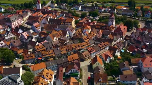 Luftaufnahme Der Altstadt Von Gengenbach Einem Sonnigen Sommertag — Stockvideo